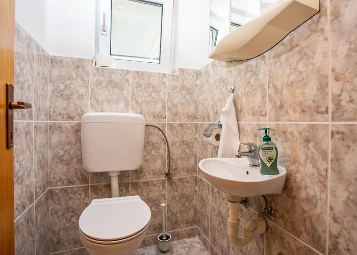 Apartman Adisa *